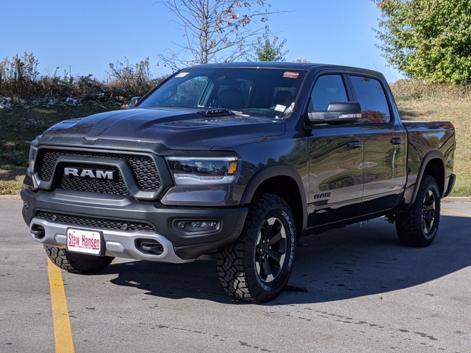 New 2021 RAM 1500 Rebel Crew Cab in Urbandale #21R0330 | Stew Hansen ...